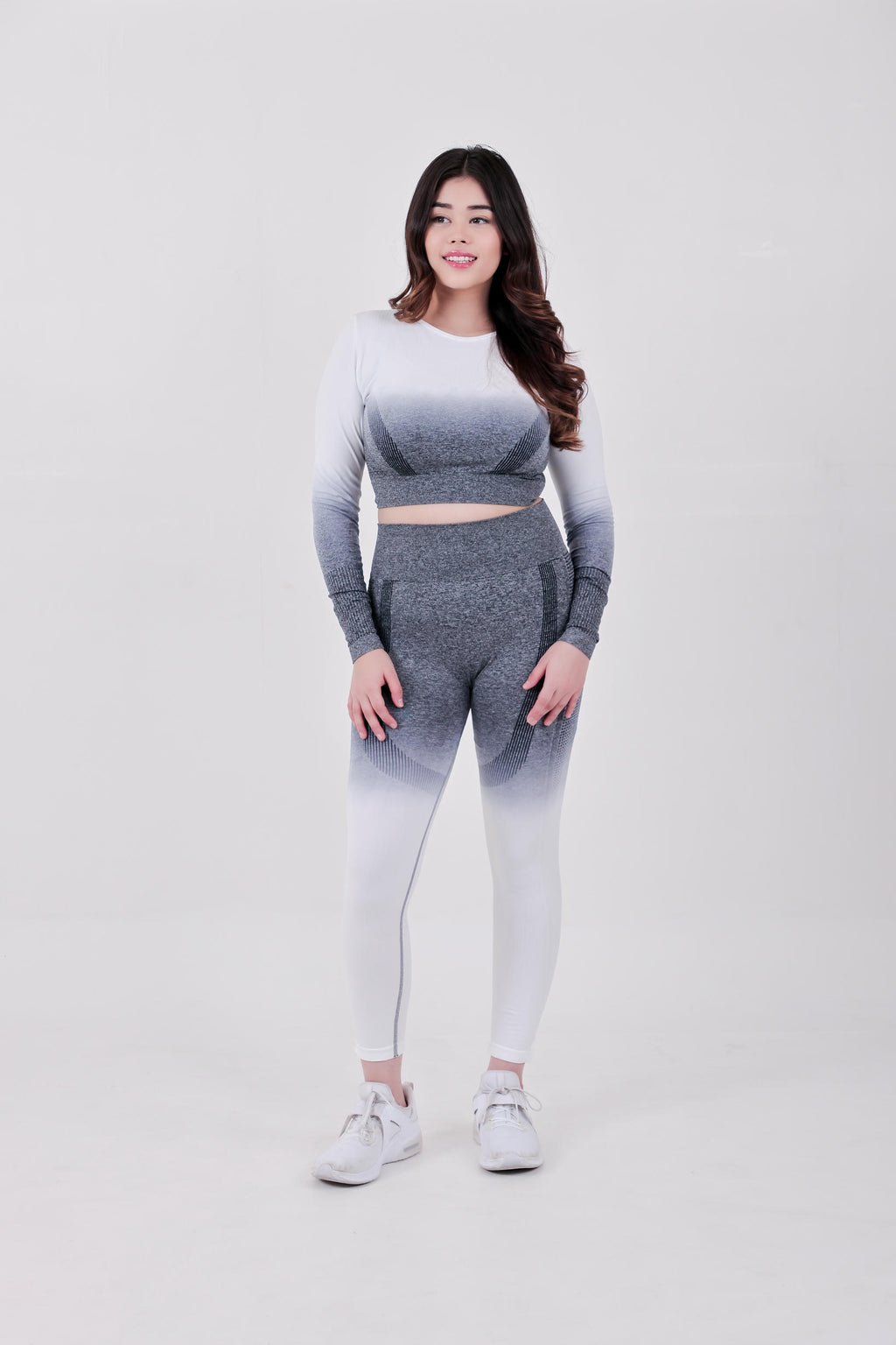 Gradient Seamless Nylon Crop Top – Grey White