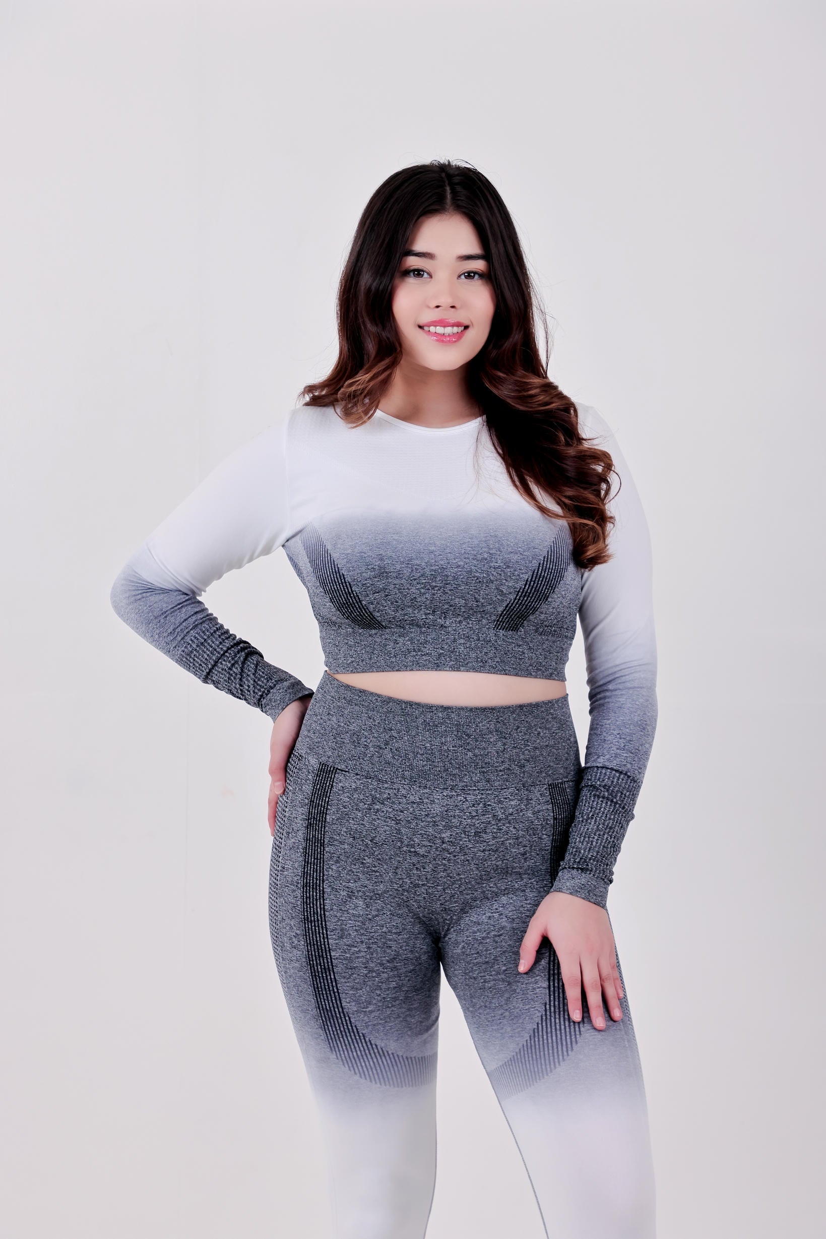 Gradient Seamless Nylon Crop Top – Grey White