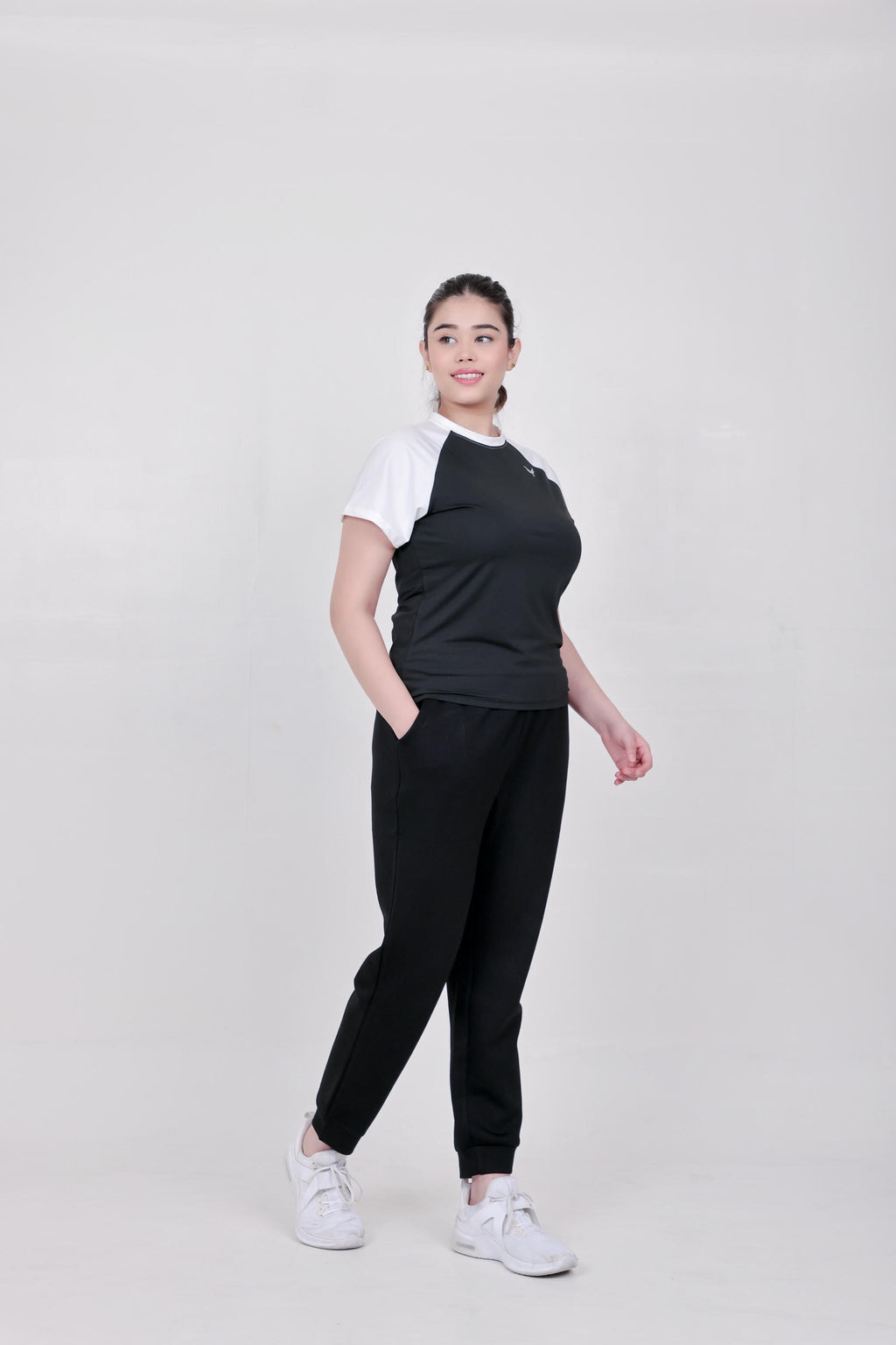 Combining Colour T-Shirt – Black & White