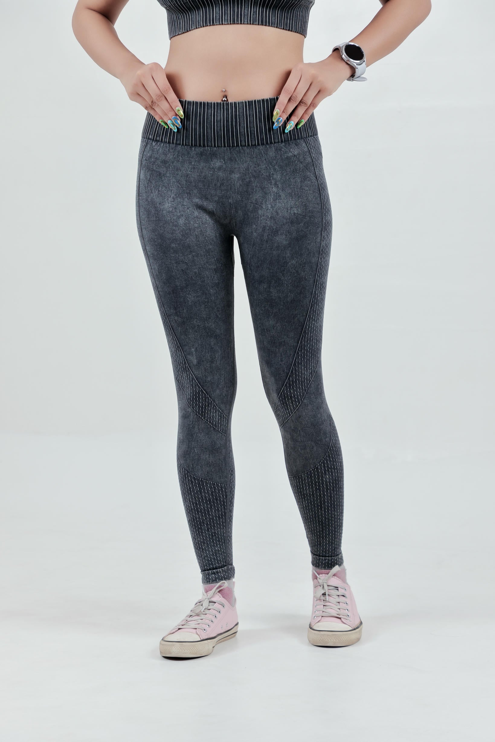 Women’s Seamless Active Nylon Bra & Legging – Charcoal Grey