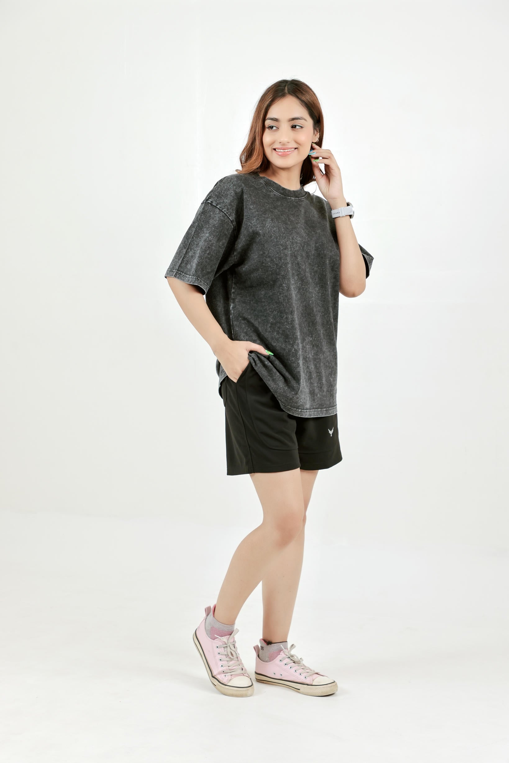 Women's Stone Wash Oversize T-Shirt – Black