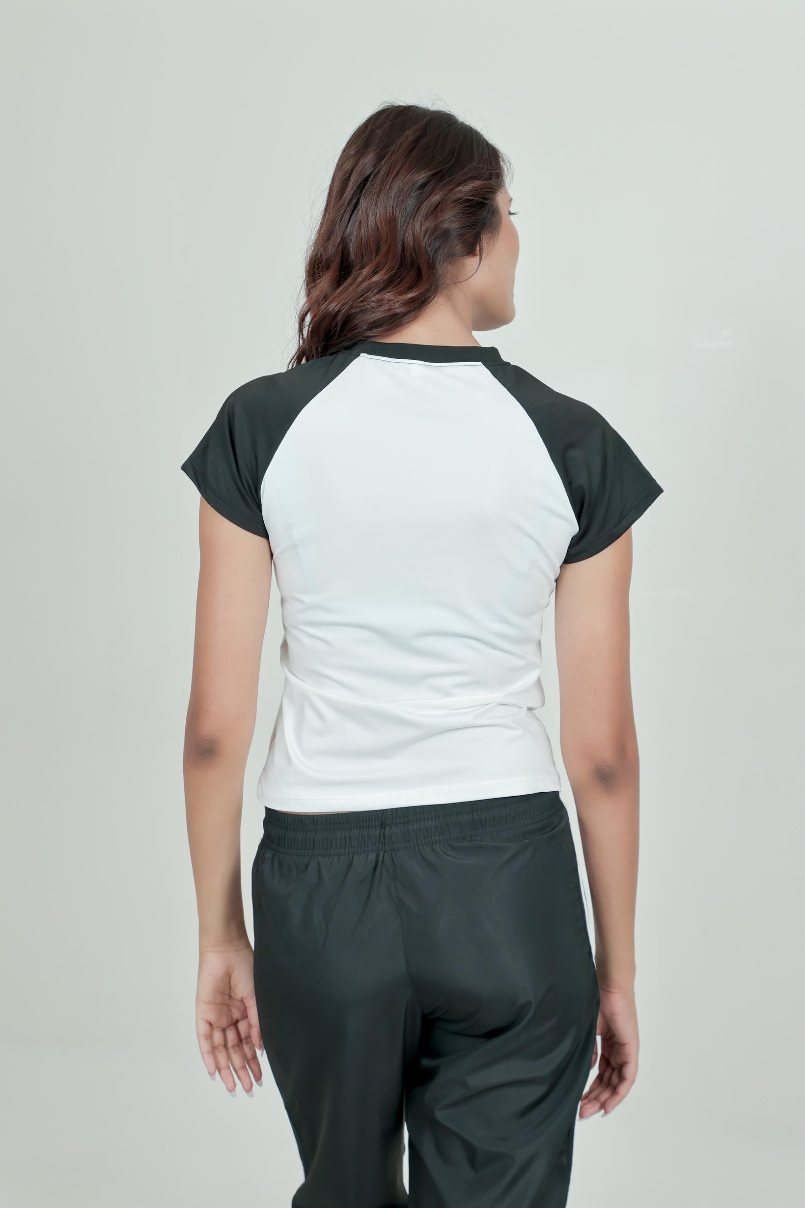 Combining Colour T-Shirt – White & Black