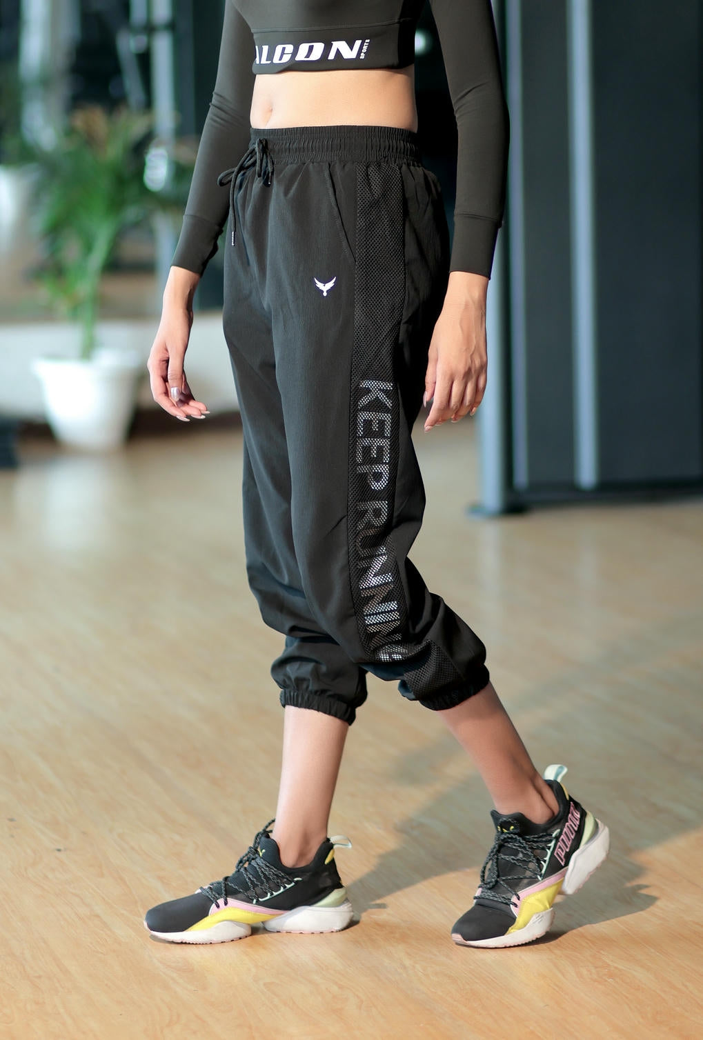 Women's Mesh Strip Track Pants – Black