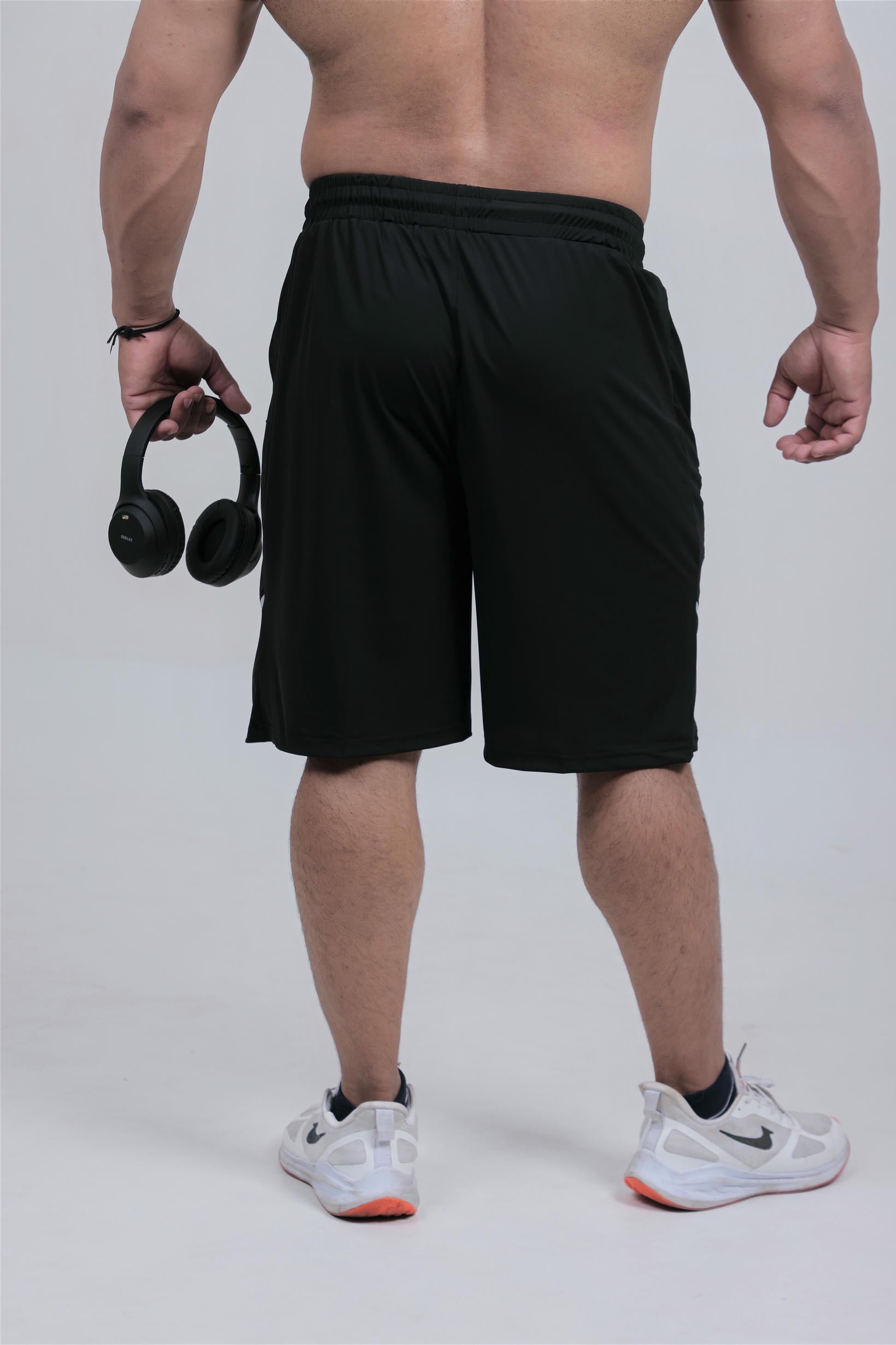 Men’s Training Regular Fit Shorts – Black