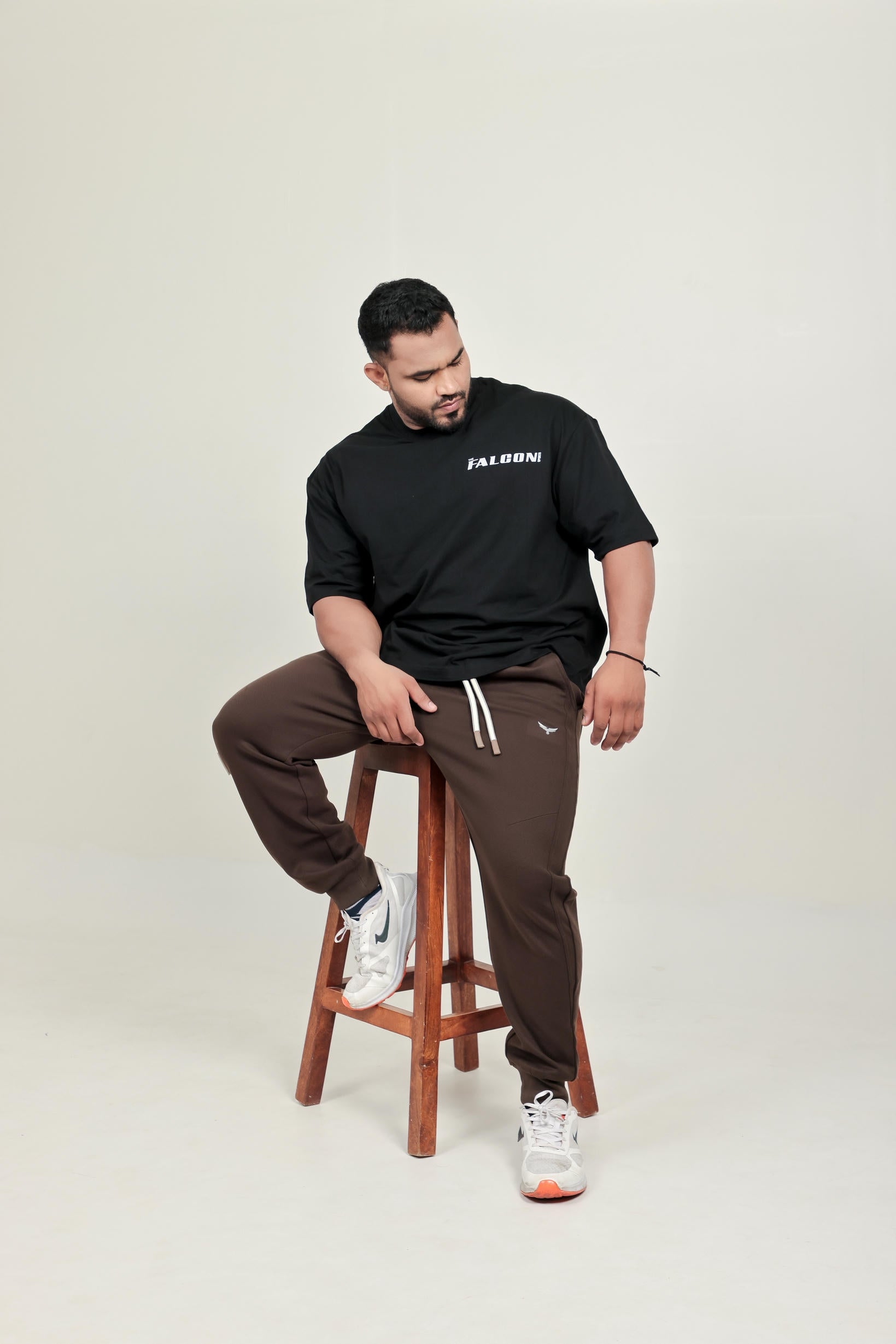 Falcon Men’s Oversize T-Shirt – Black