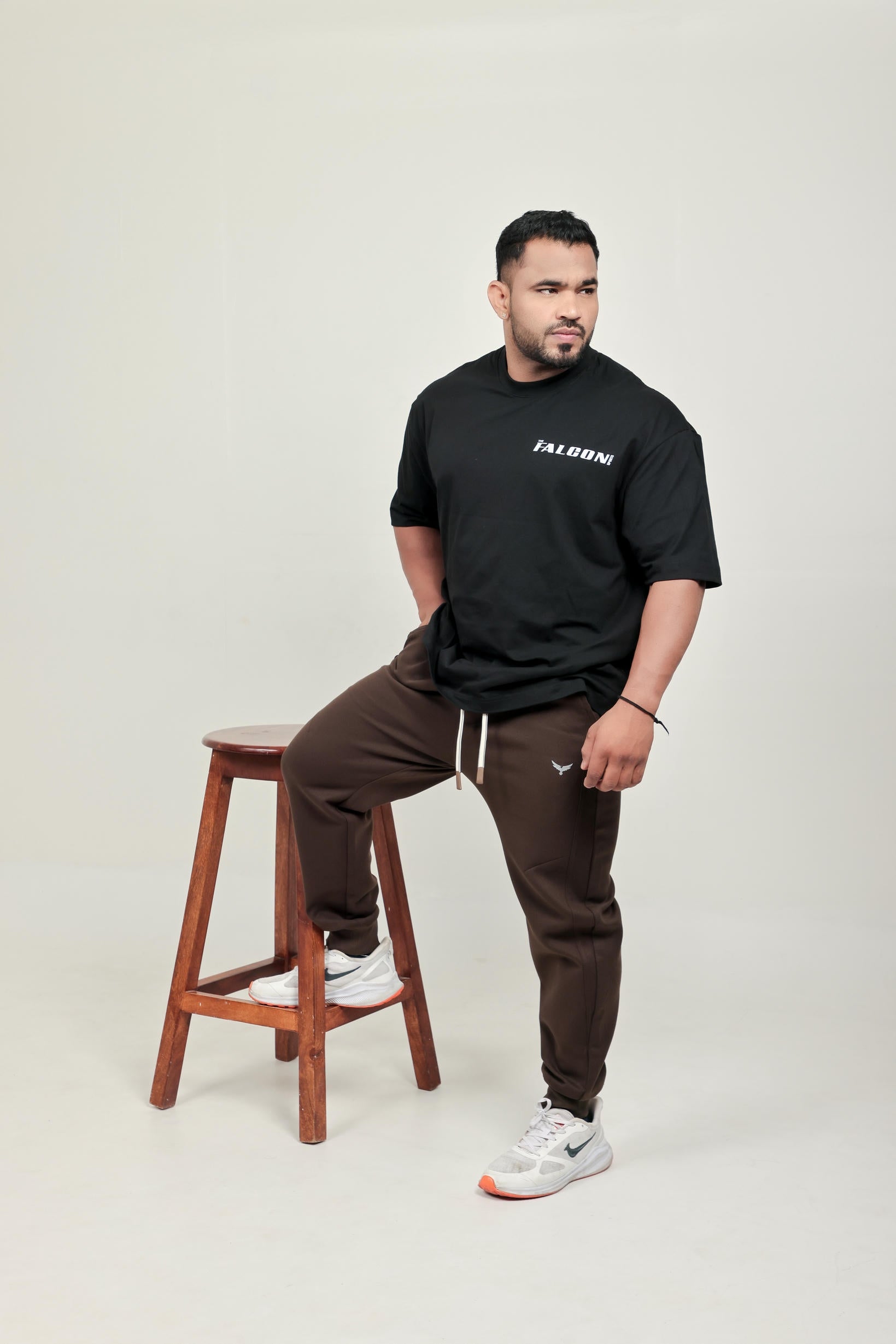 Falcon Men’s Oversize T-Shirt – Black