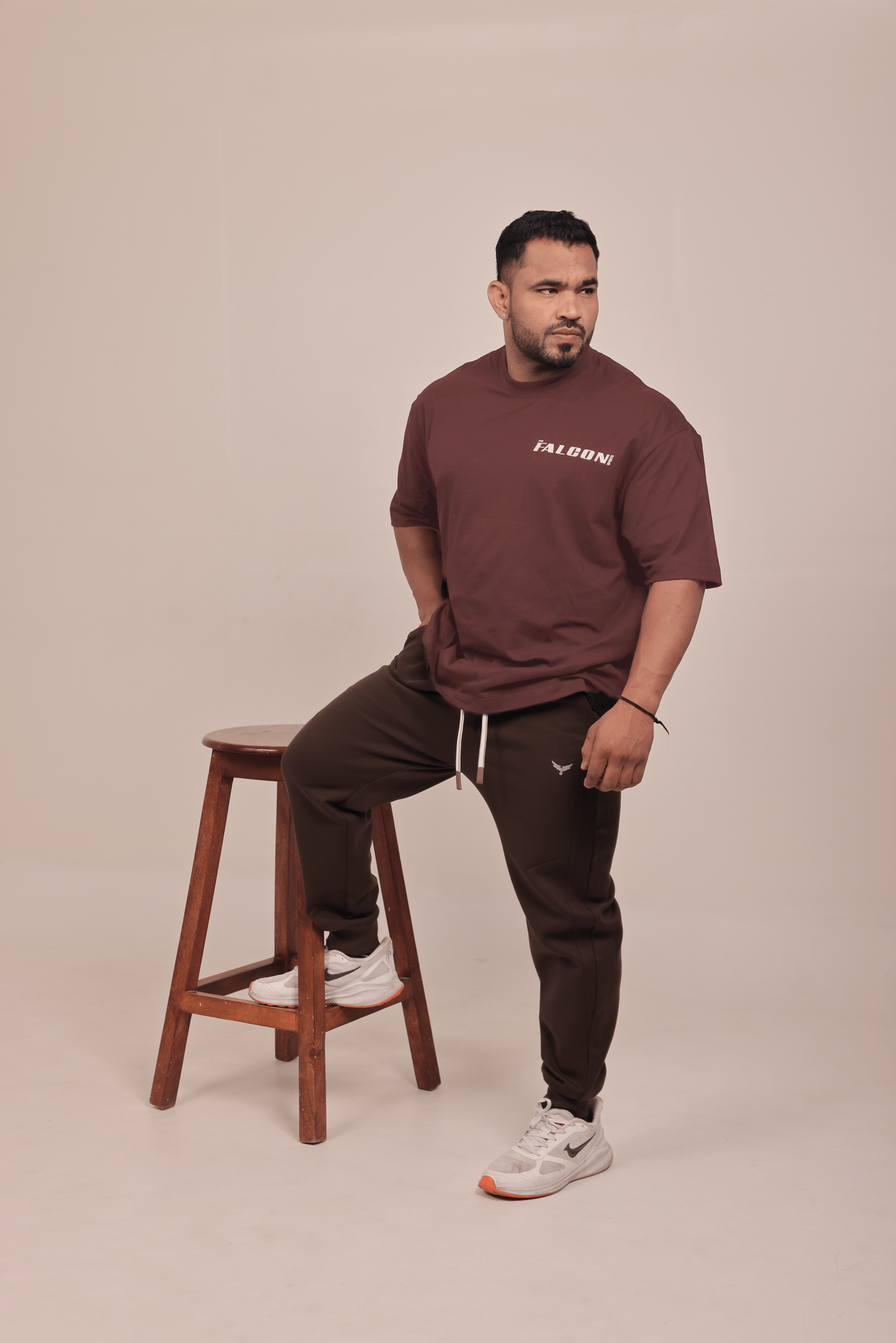 Falcon Men’s Oversize T-Shirt – Dark Brown