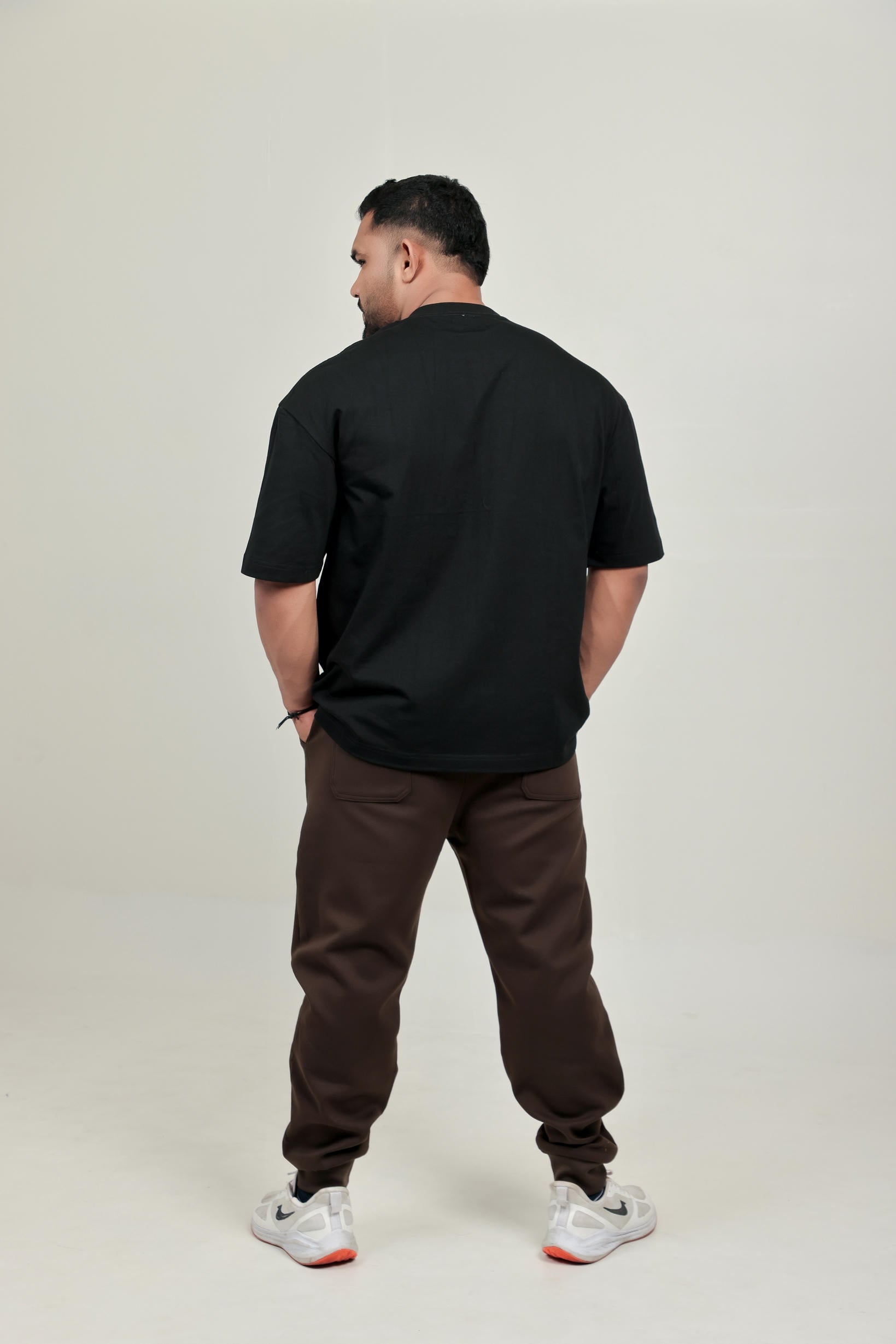 Falcon Men’s Oversize T-Shirt – Black