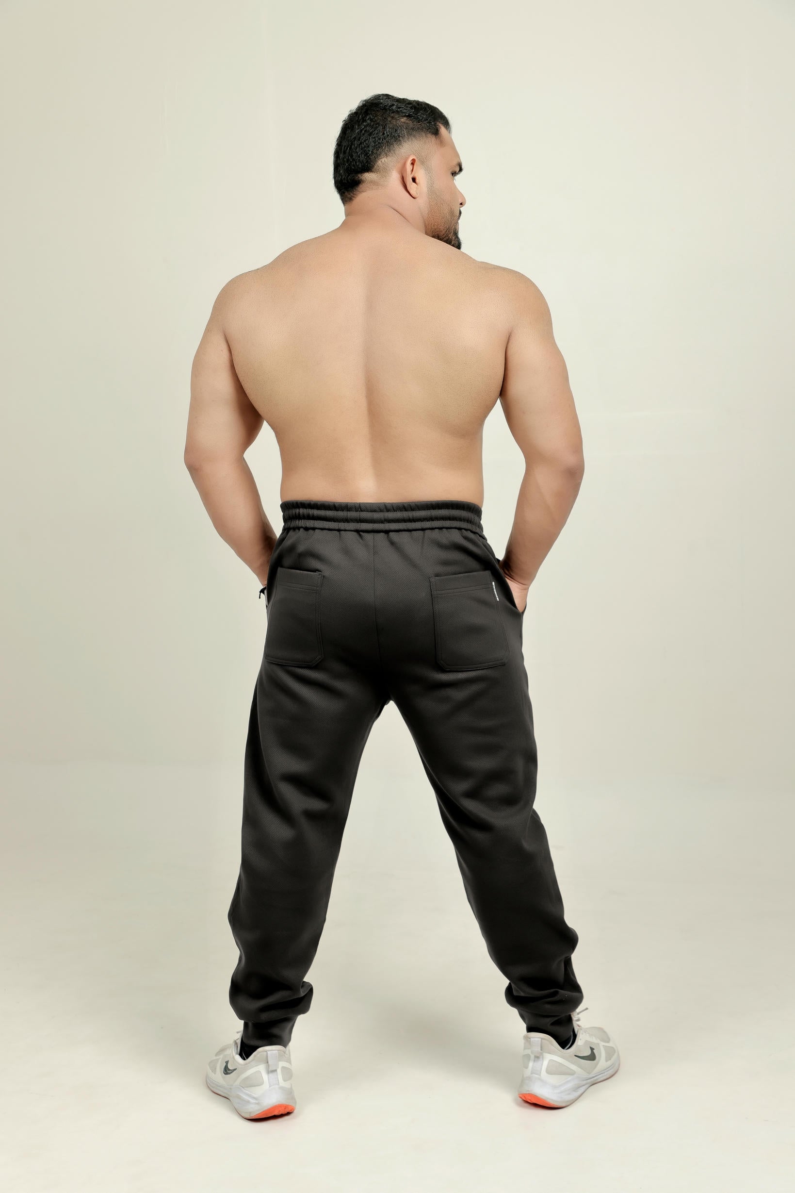 Men’s Honeycomb Jogger – Black (100% Polyester)