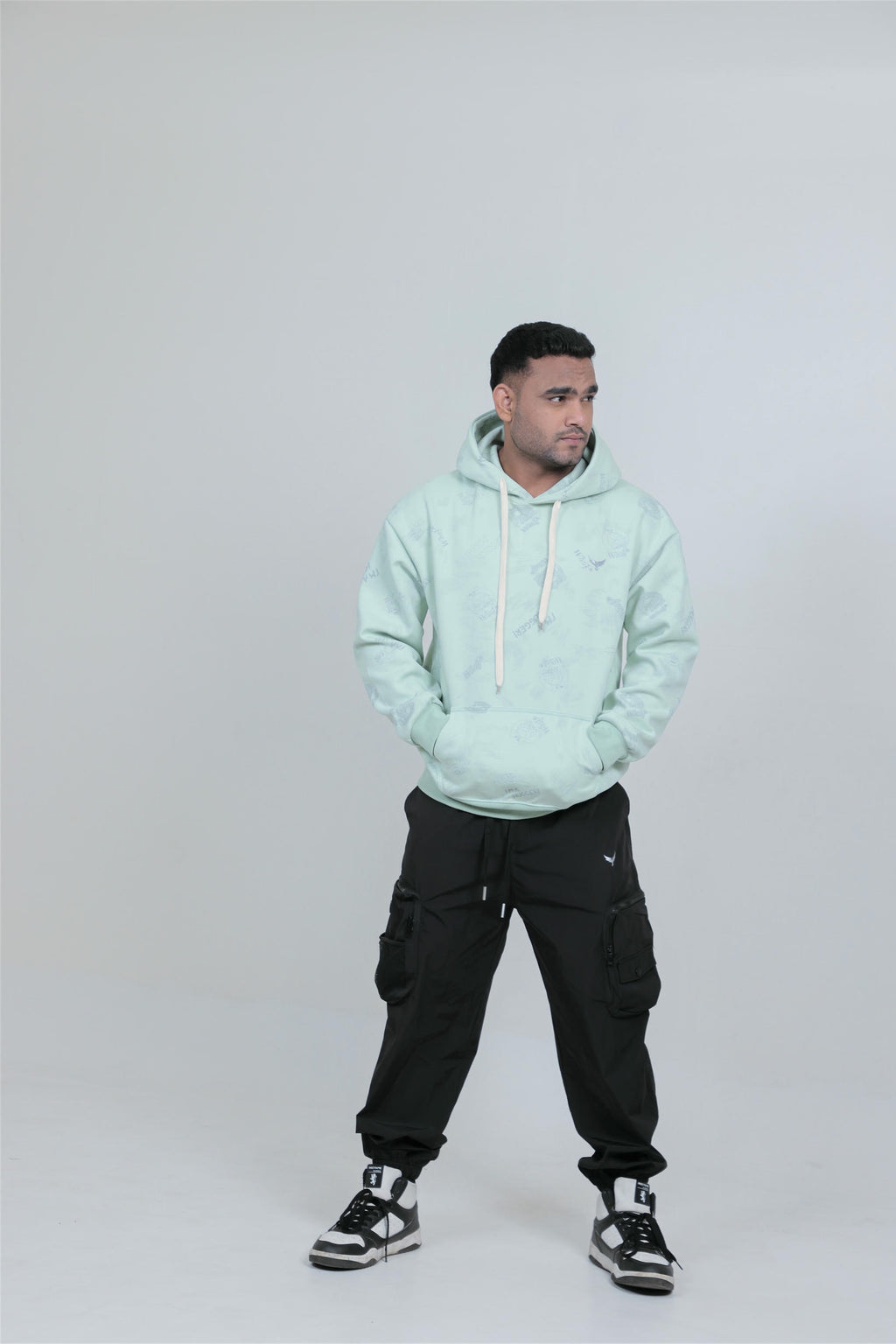 Men’s Woven Cargo Pants – Black (100% Polyester)