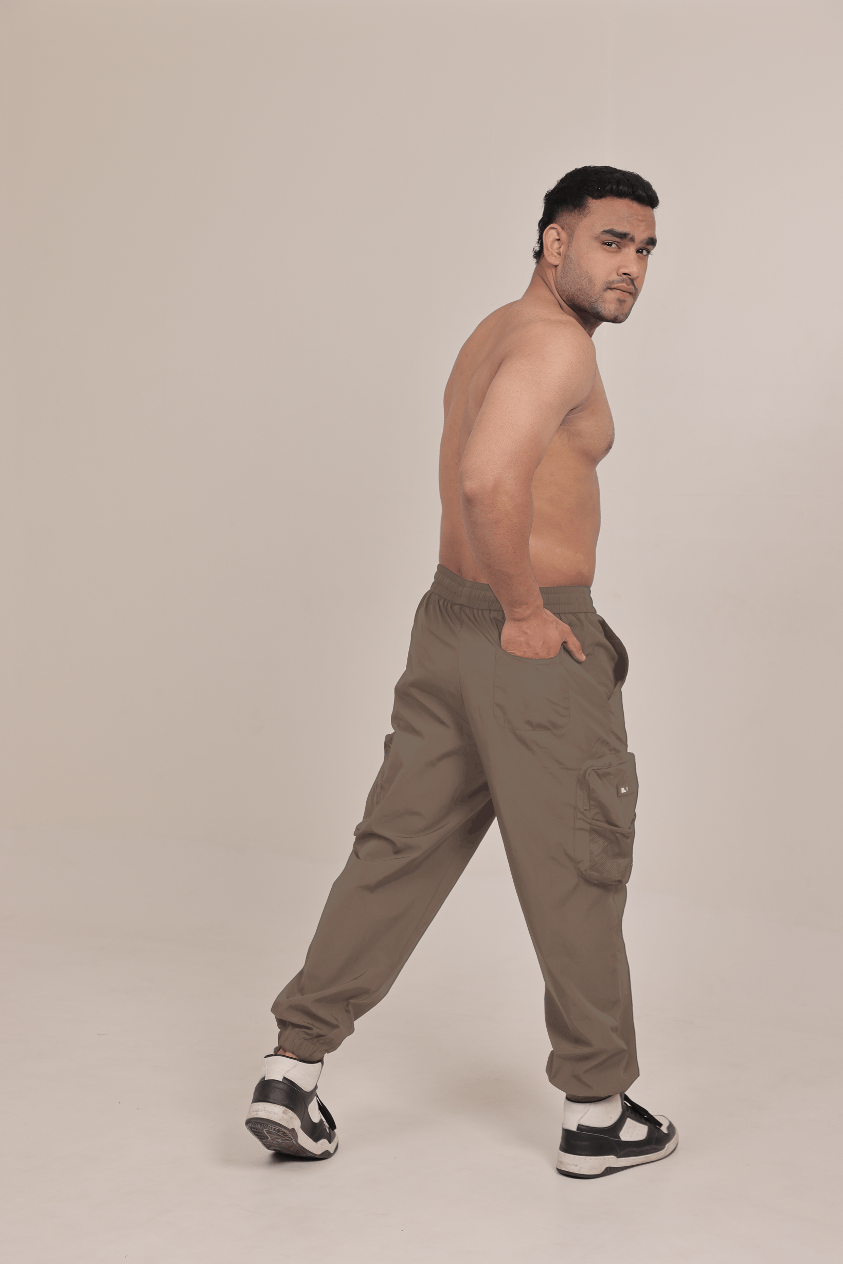 Men’s Woven Cargo Pants – Khaki (100% Polyester)