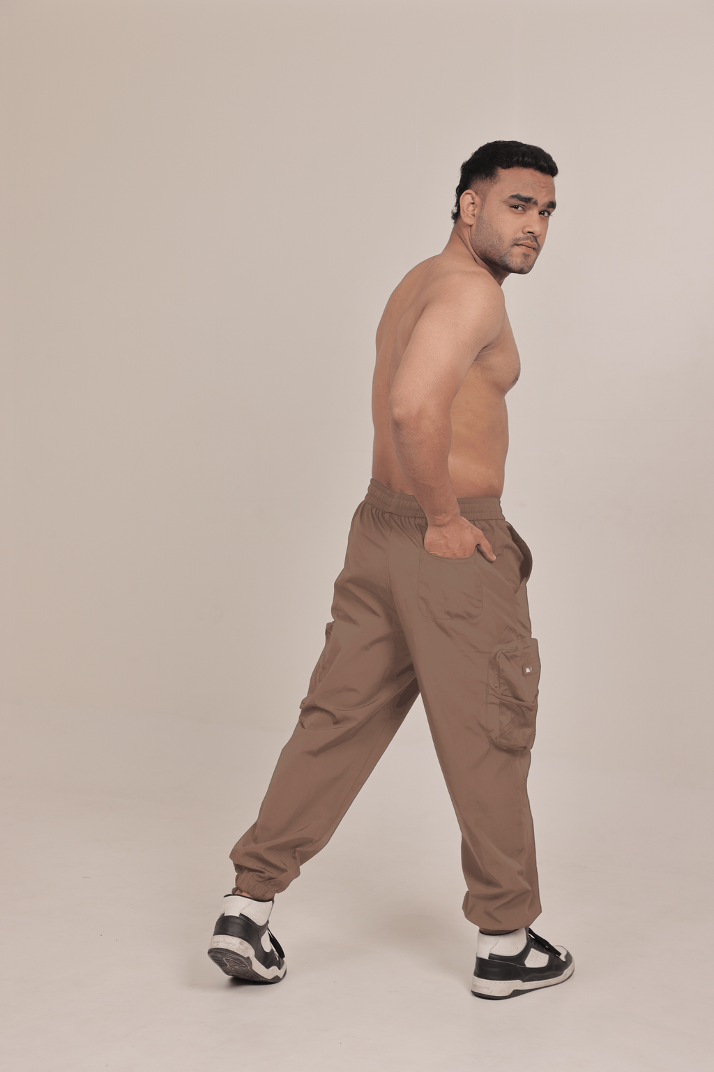 Men’s Woven Cargo Pants – Light Brown (100% Polyester)