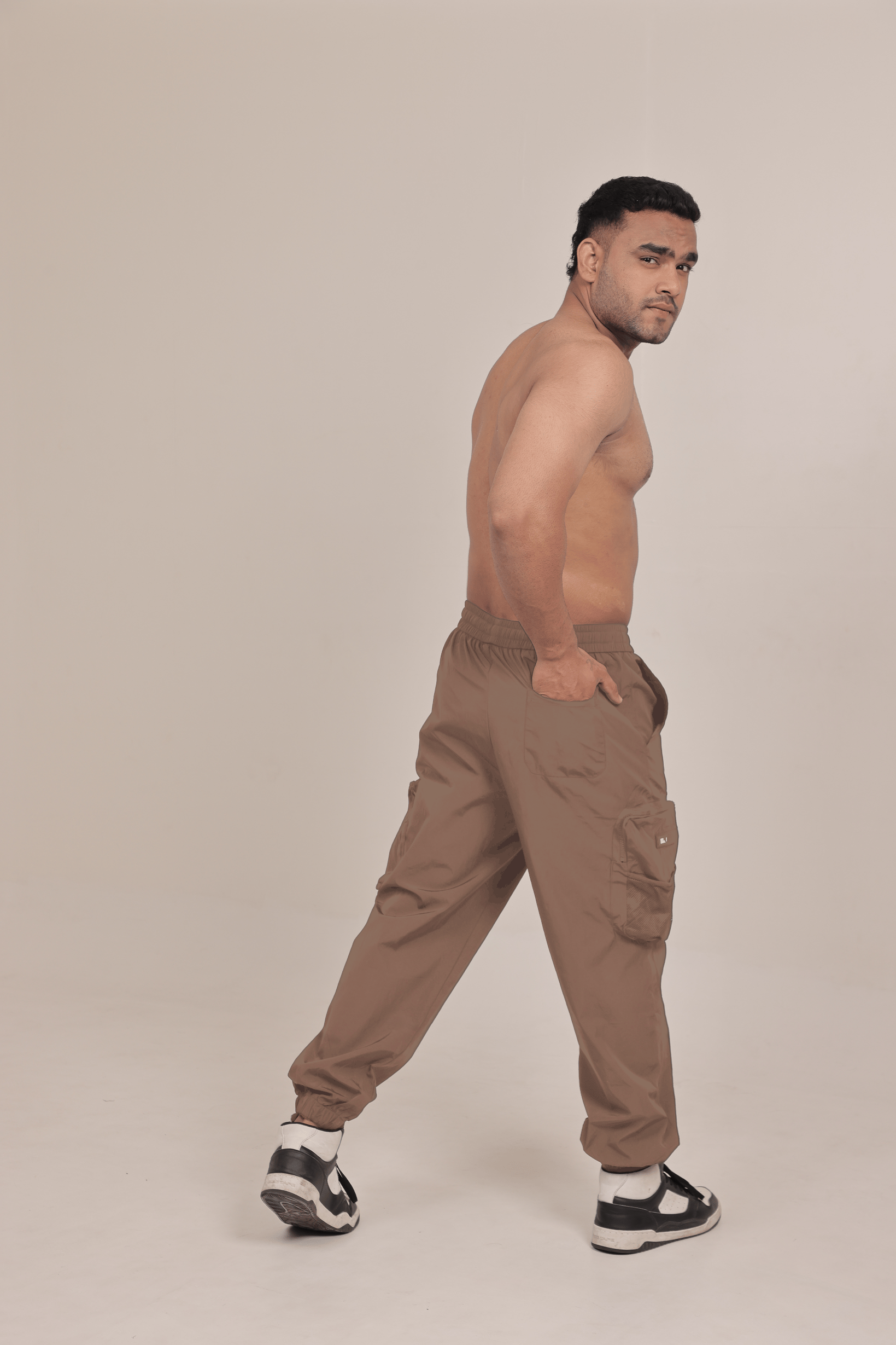 Men’s Woven Cargo Pants – Light Brown (100% Polyester)