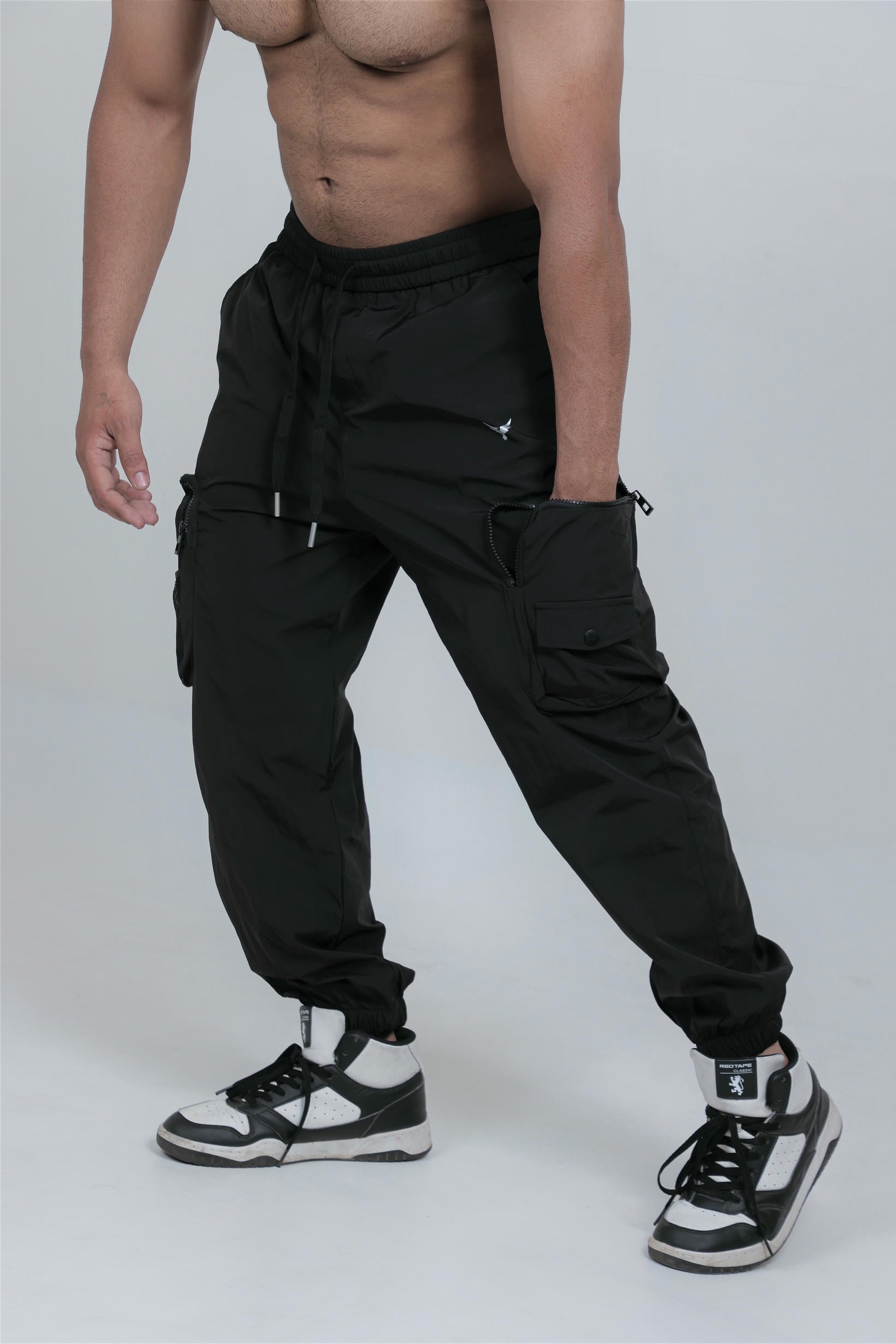 Men’s Woven Cargo Pants – Black (100% Polyester)