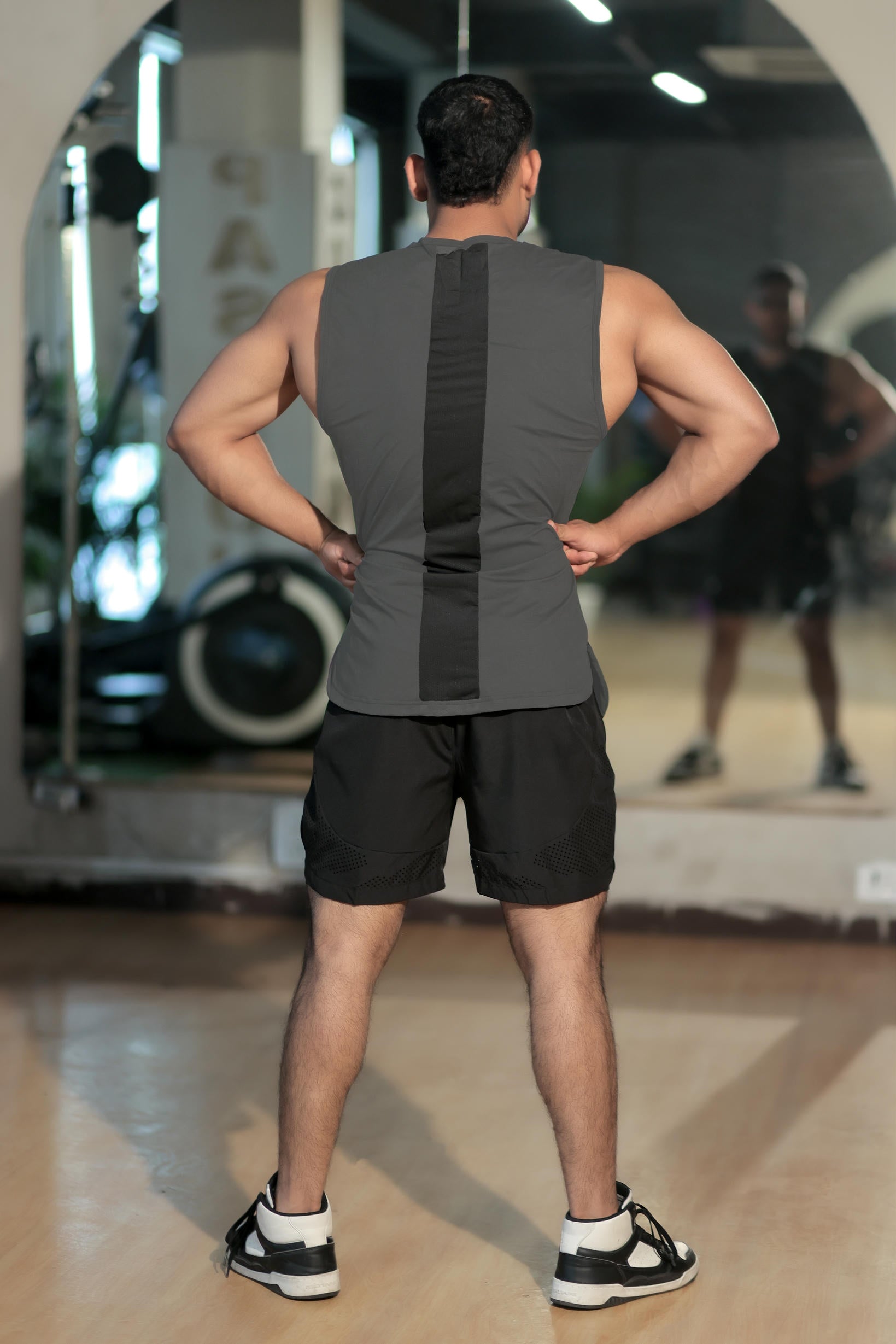 Men’s Compression Fit Tank – Dark Grey