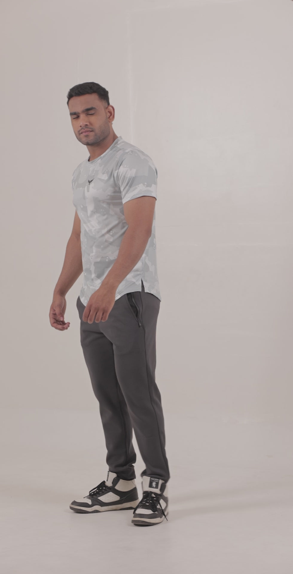 Men’s Slim Fit Breathable Sports Joggers – Grey
